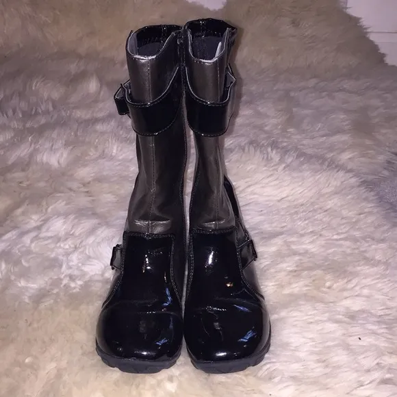 💕 Kenneth Cole Reaction Black &amp; Pewter Boots