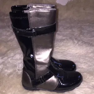 💕 Kenneth Cole Reaction Black &amp; Pewter Boots