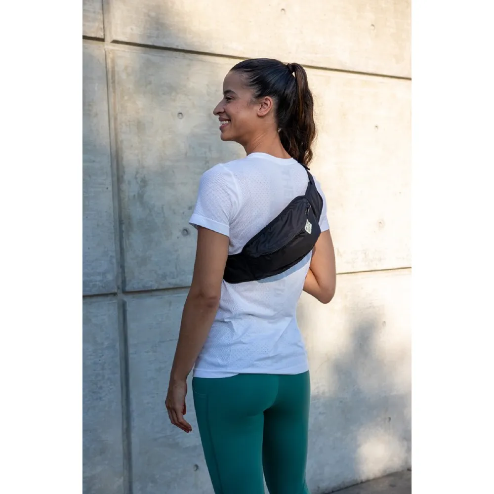 Amphipod R3 Venture Out Convertible Pack in Noir/Slate
