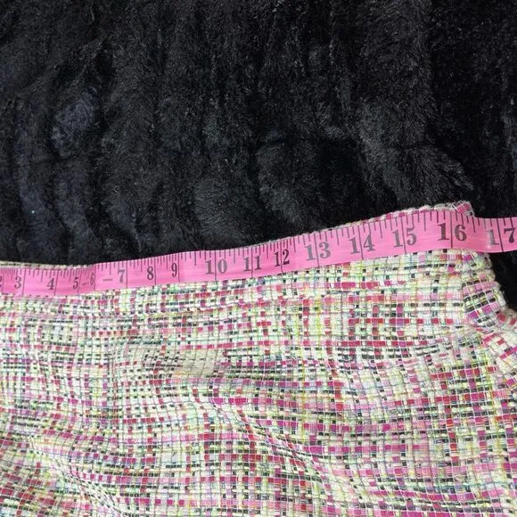 Ann Taylor women’s multicolor Confetti Tweed A-Line Pocket Skirt. Size 8