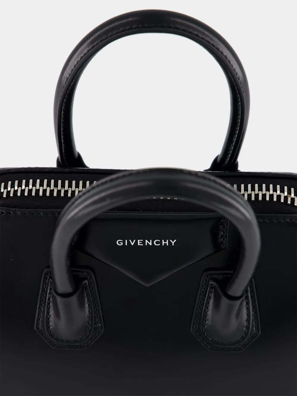 Antigona Mini Shoulder Bag