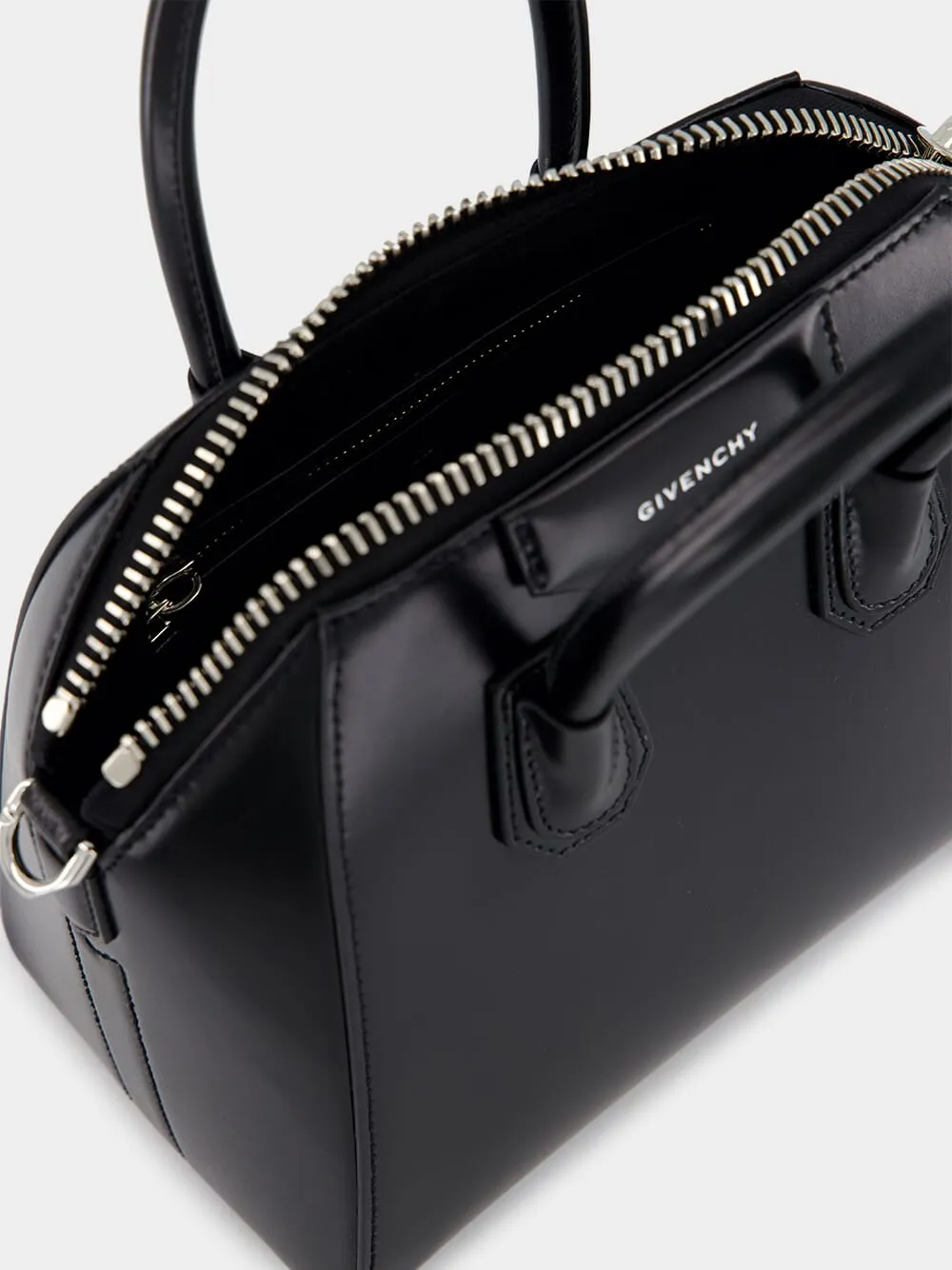 Antigona Mini Shoulder Bag