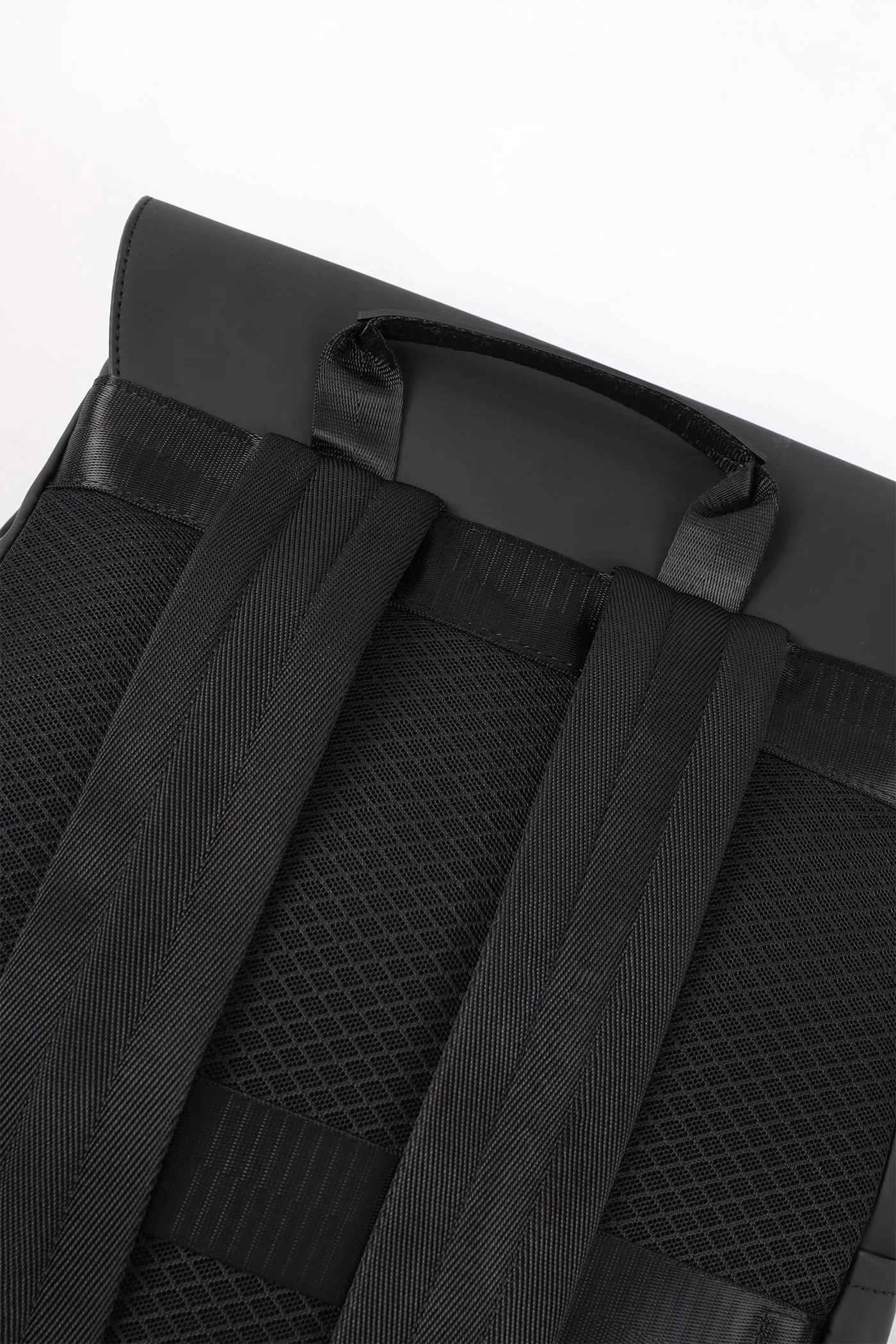 BLACK BACK-PACK