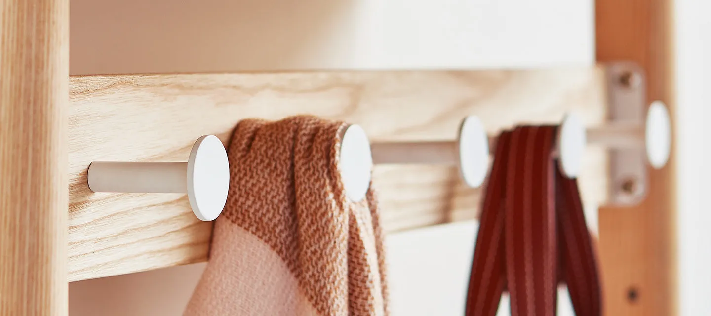 Branch Hook Rail
