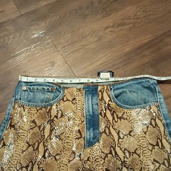 Buzz 18 Vintage Upcycled Levi's High Waisted Cropped Snake Skin Jeans A40