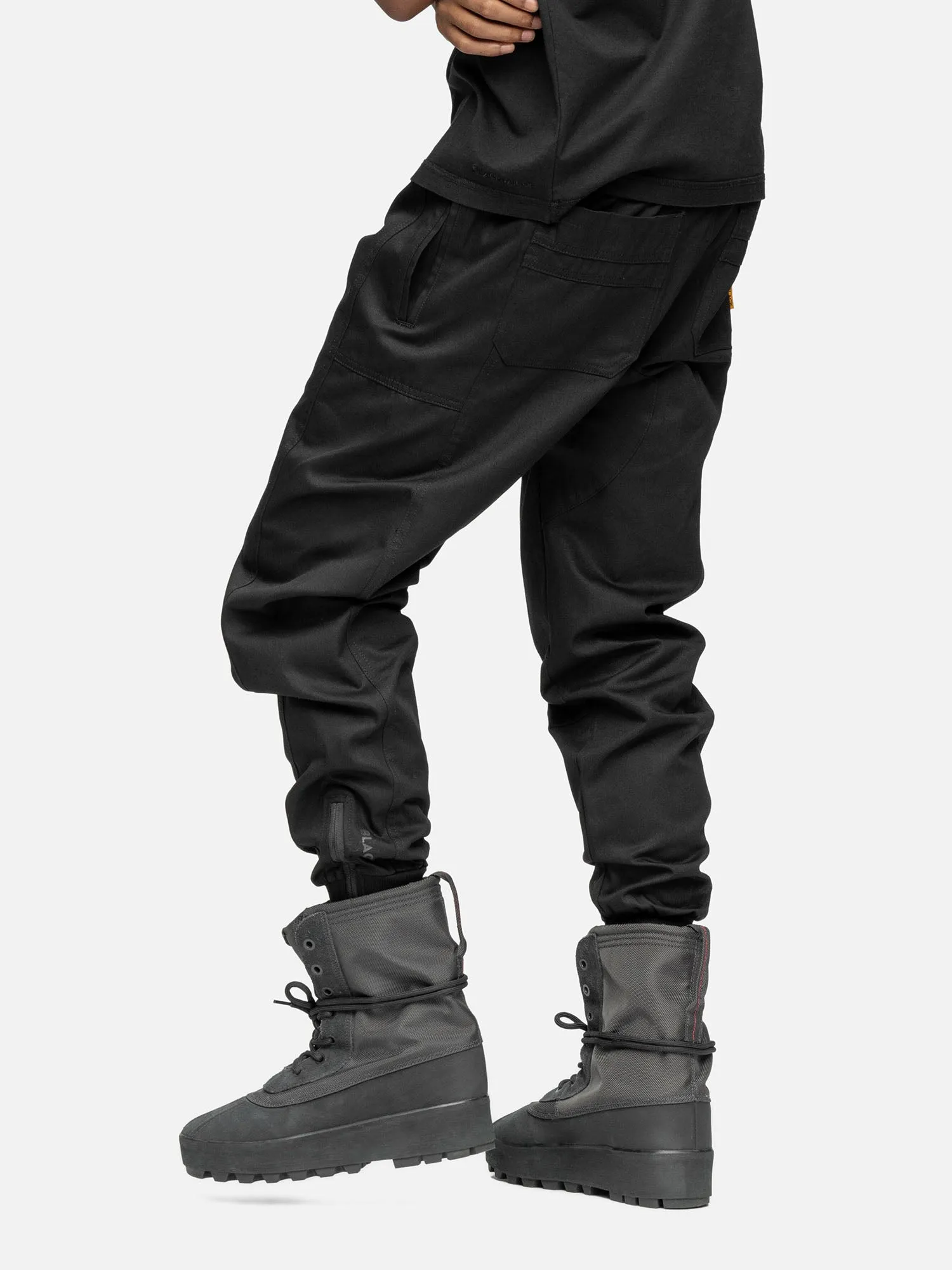C2 CARGO BLACK