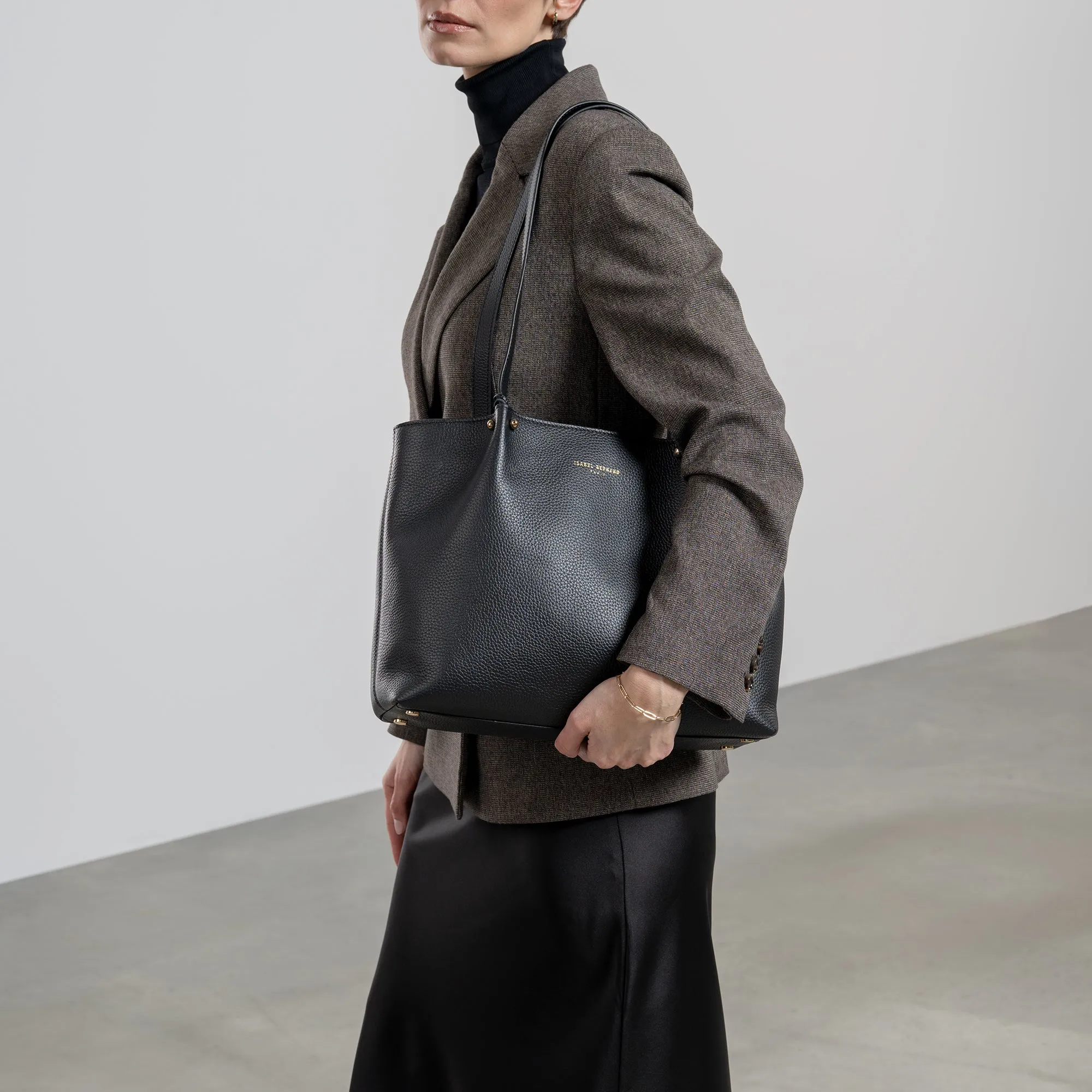 Cadeau d'Isabel black calfskin leather shopper and zipper wallet gift set