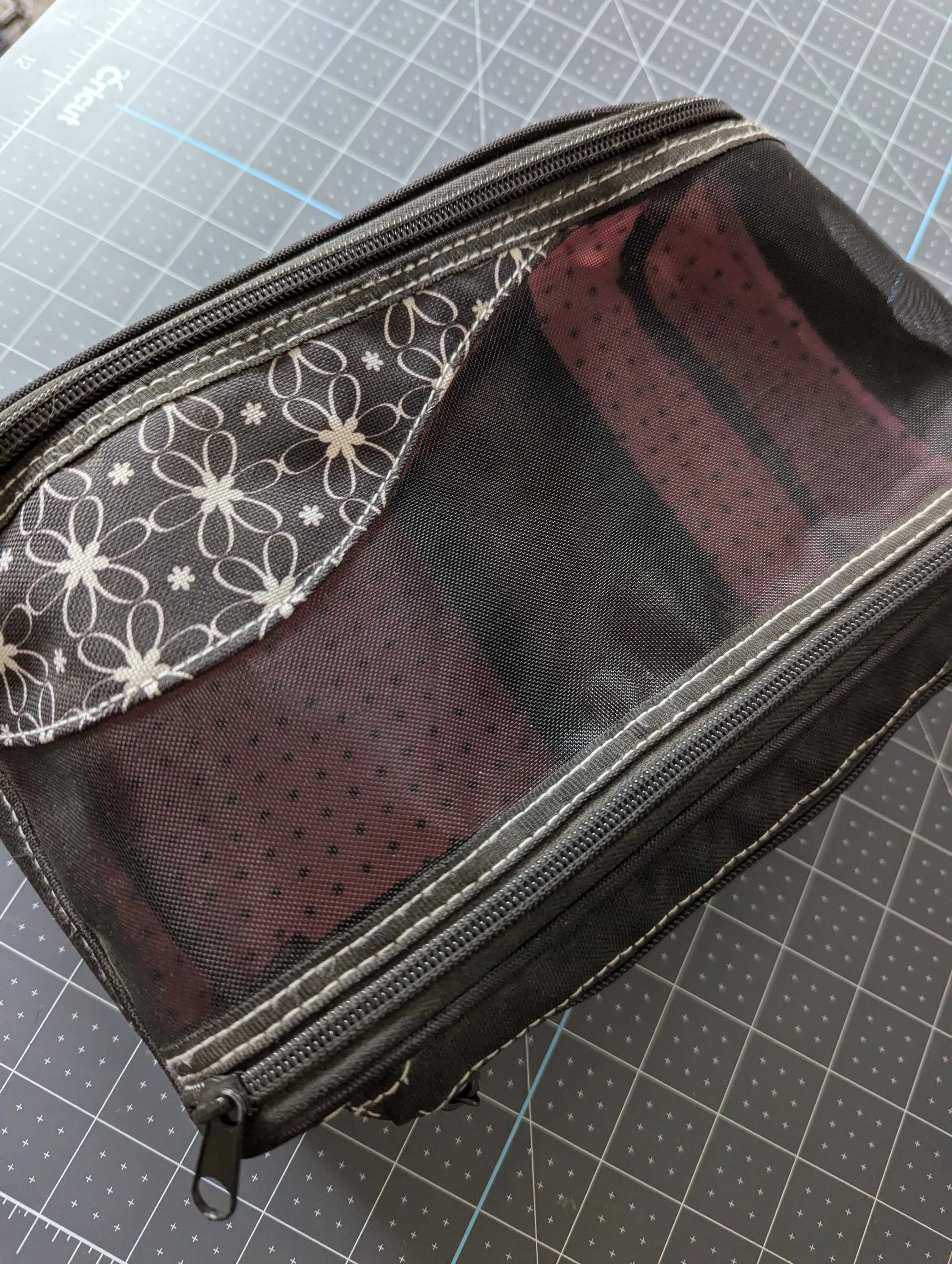 Creative Memories Daisy Case - Travel Craft Container