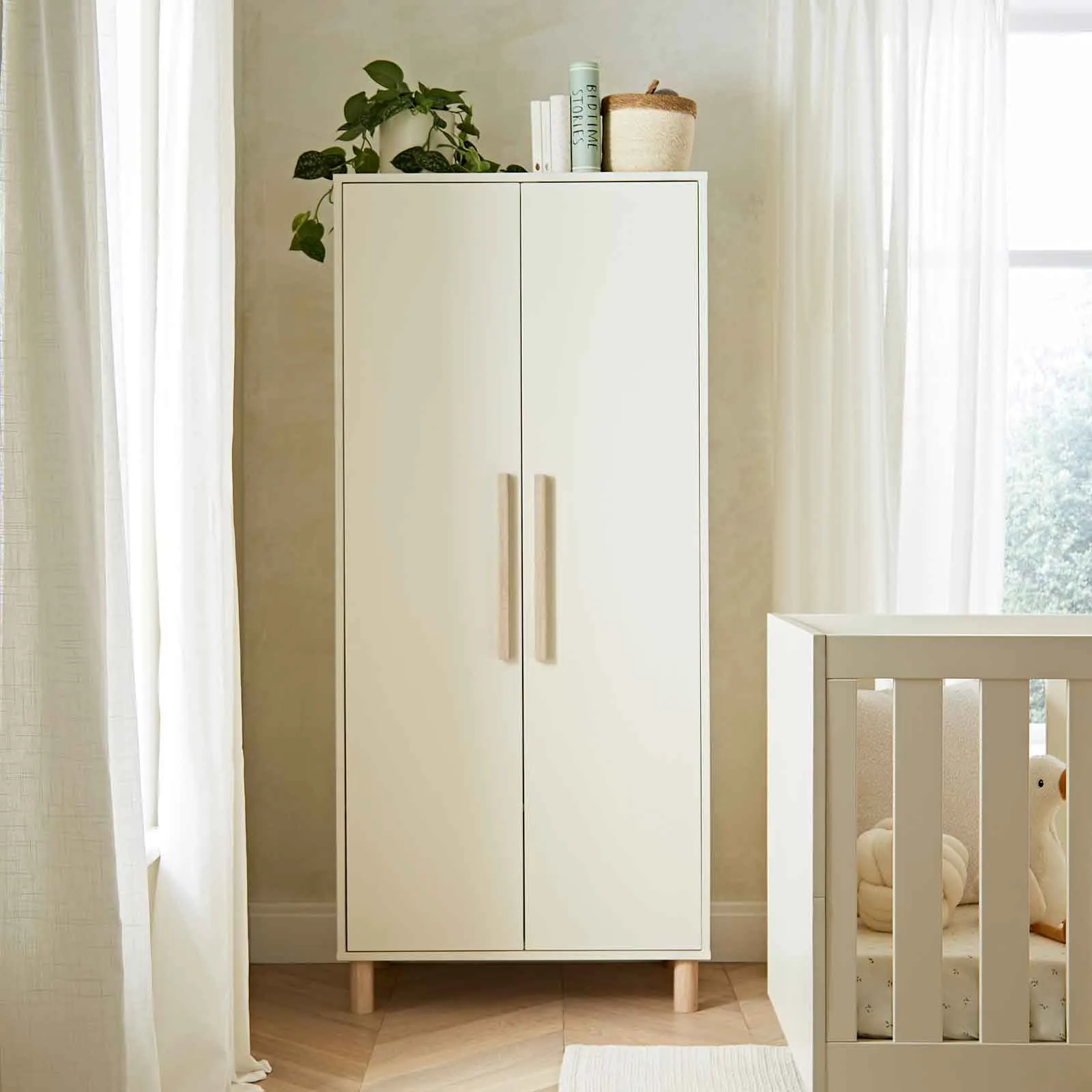 CuddleCo Harper 3 Piece Room Set in Cream