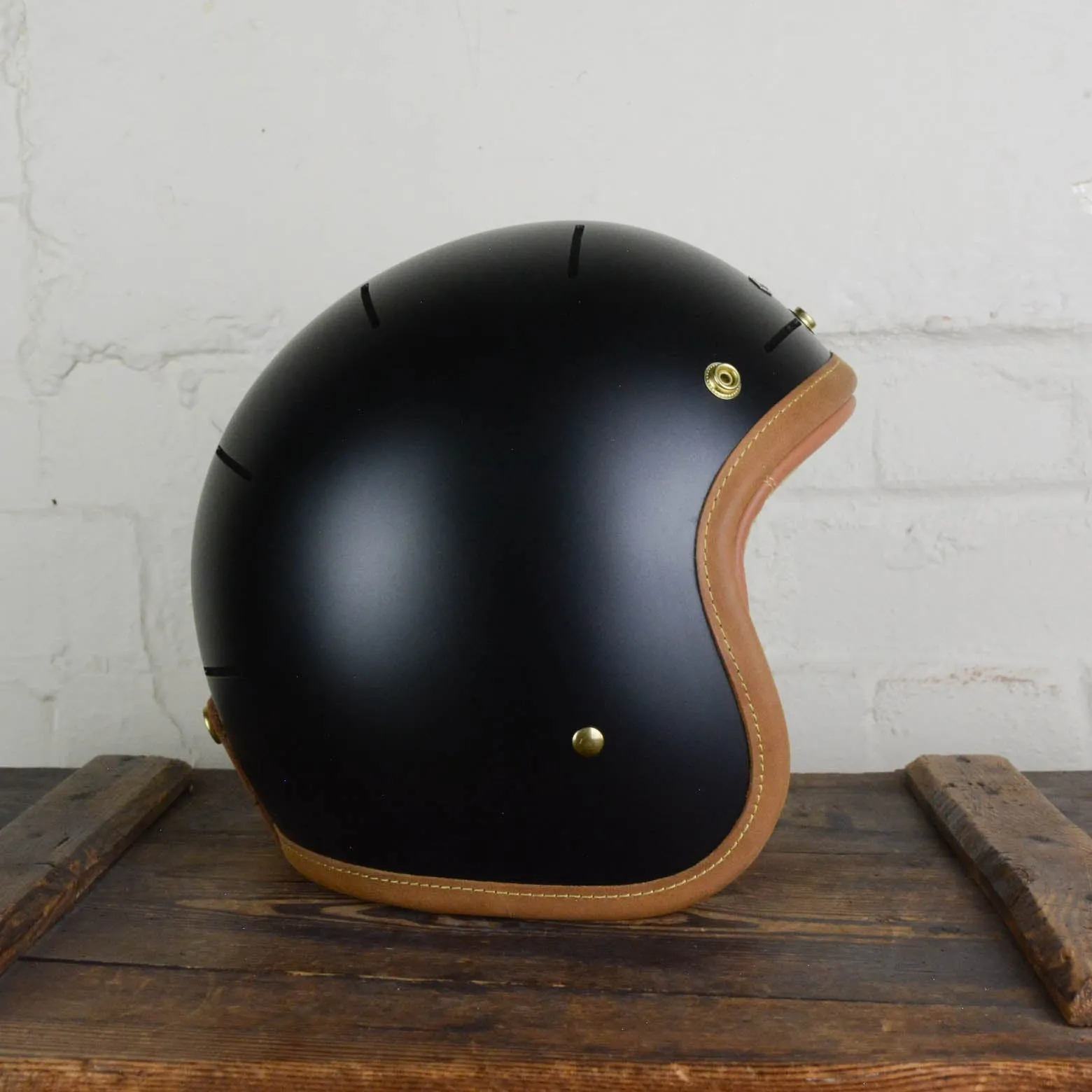 Edenist Custom Stable Black M - Sample Sale 843
