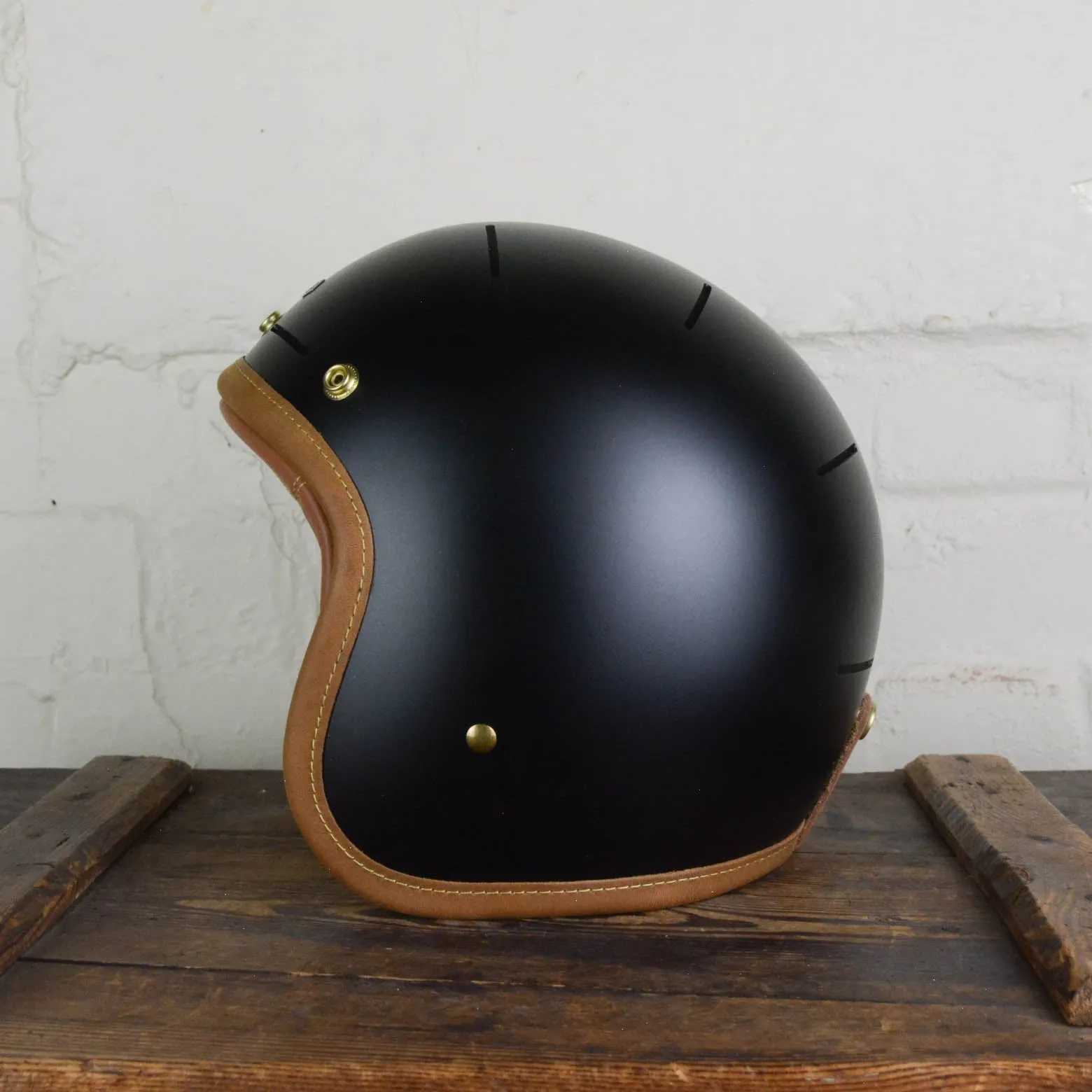 Edenist Custom Stable Black M - Sample Sale 843