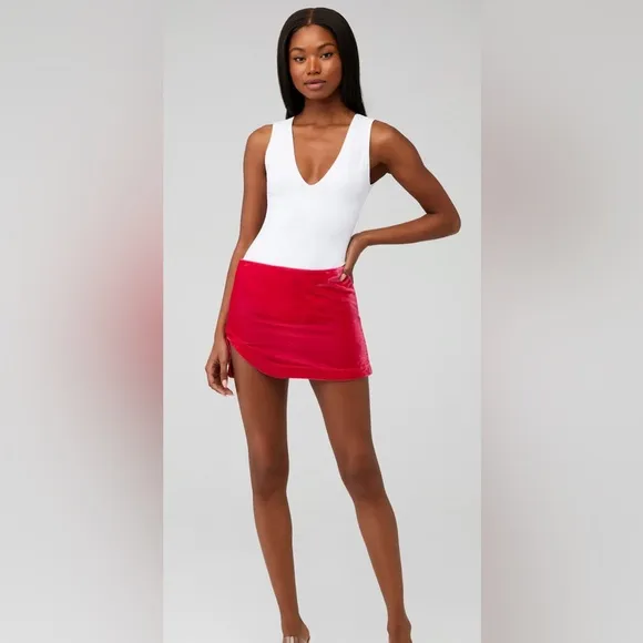 Free People Annalise Velvet Mini Skirt Pink Size 4 NWT