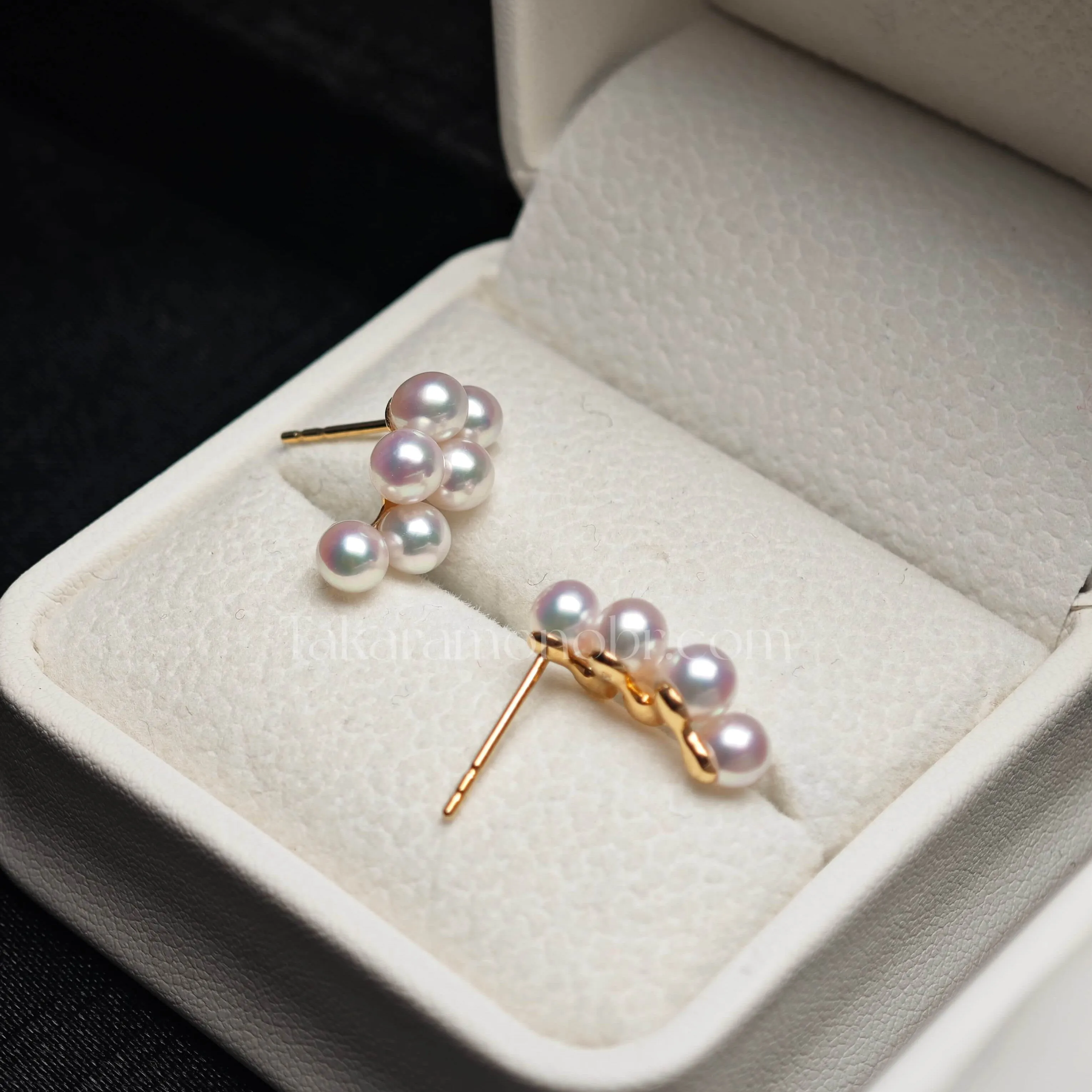 Grape Akoya Round White Baby Pearl Earrings, 4.0-4.5 mm