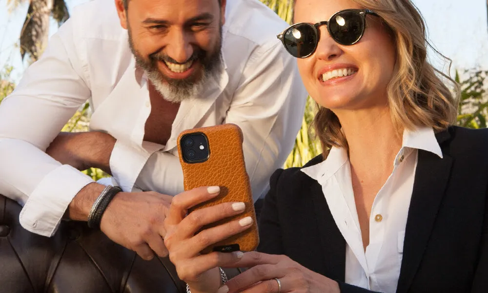 Grip iPhone 11 Leather Case