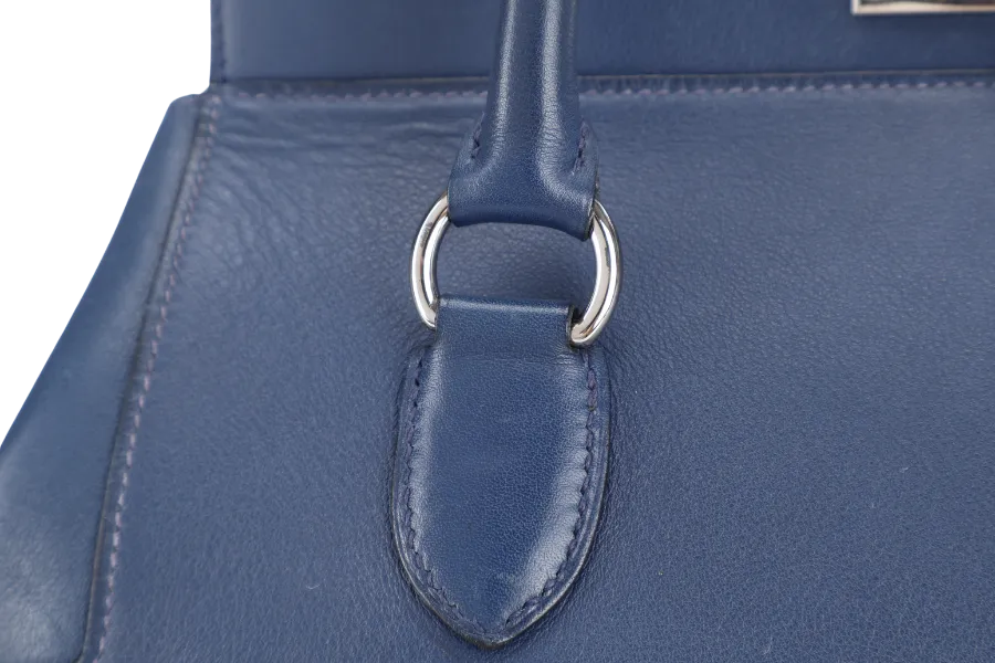 HERMES TOOLBOX 26 BLUE SAPHIRE SWIFT LEATHER STAMP Q (YEAR 2013) SILVER HARDWARE WITH KEYS LOCK , STRAPS AND DUST COVER