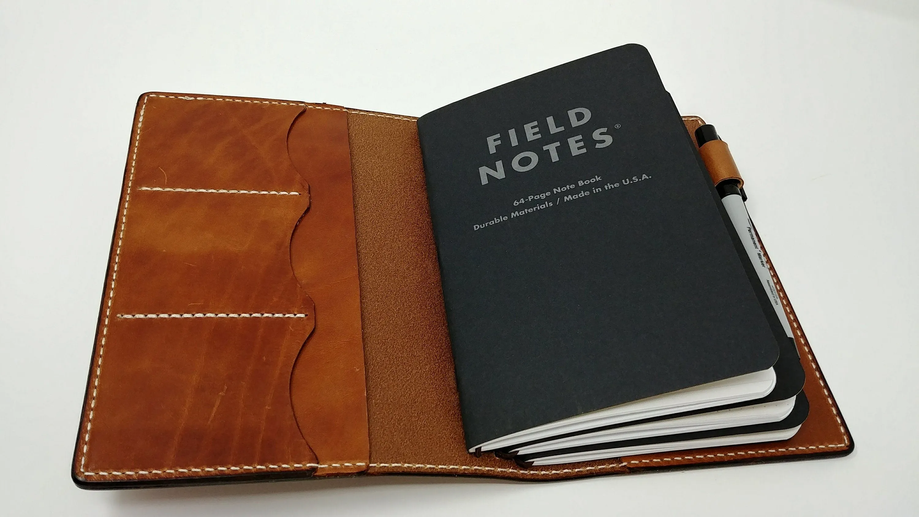 Leather Planner, B6 Traveler’s Notebook,  Deluxe w pockets & pen loop, Full Grain Leather Journal fits 5x7 Inserts, Upick leather finish