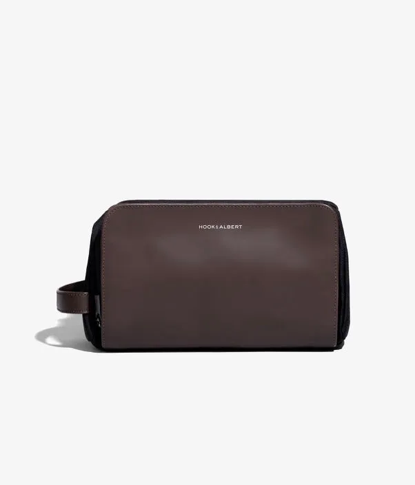 LEATHER TRAVEL DOPP KIT