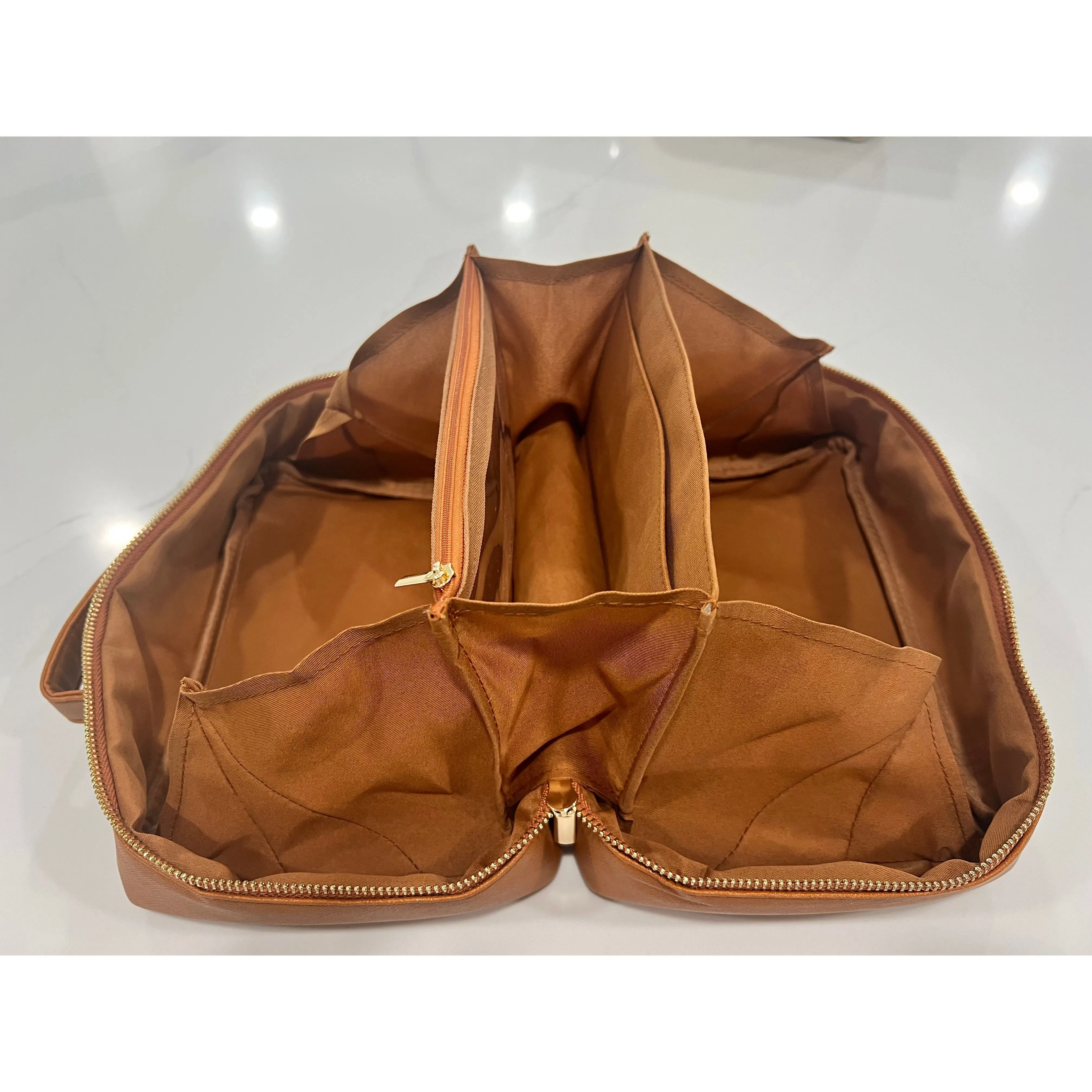 LGNDRY TRAVEL VANITY BAG