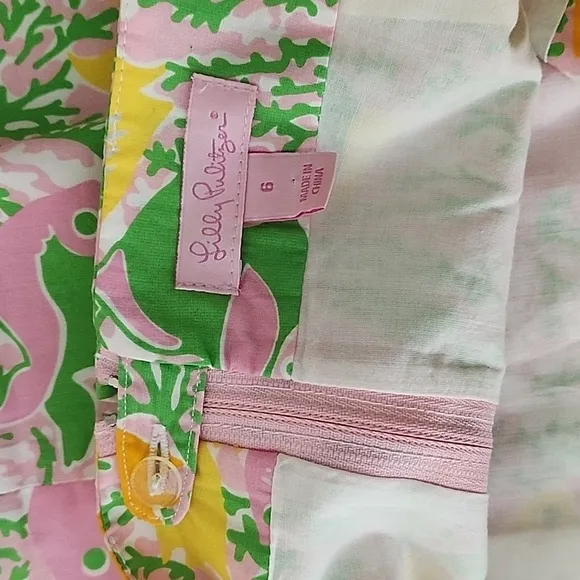 Lilly Pulitzer Corral  Fish and sea Horse Print Size 6
