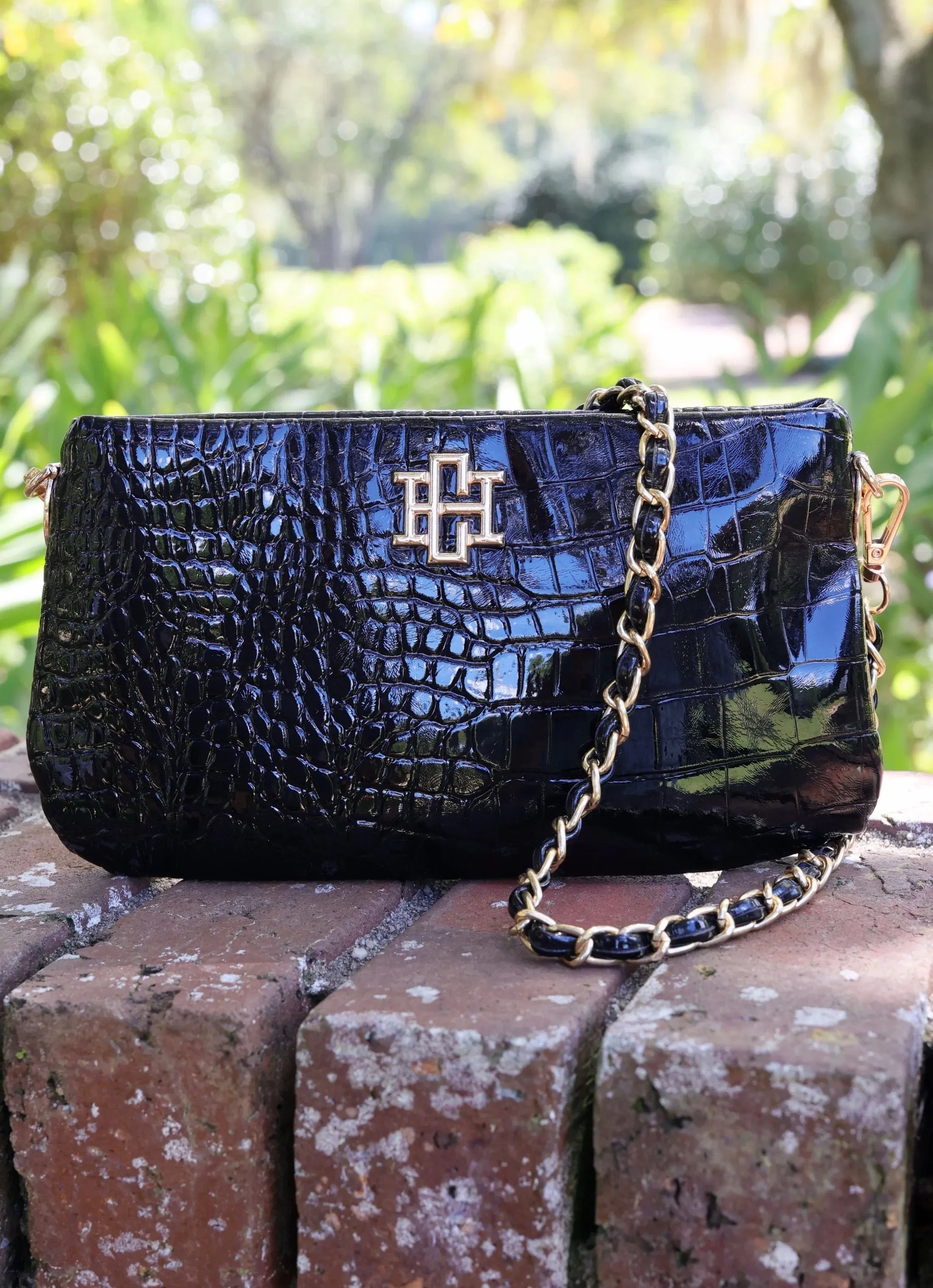 LIVI CROSSBODY-BLACK PATENT