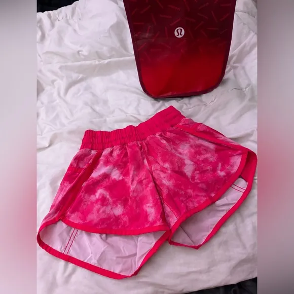Lululemon bundle !! 2 speed up? shorts size 4 lined