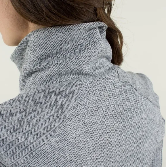 Lululemon Nice Asana Jacket Herringbone Heathered Grey Black Stretch Size 10