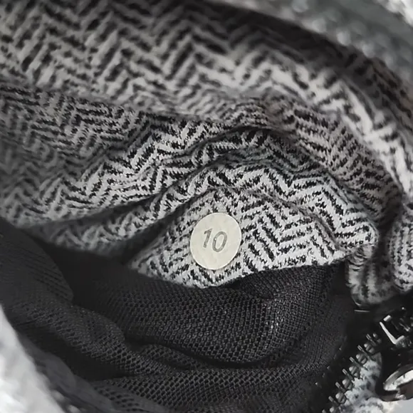 Lululemon Nice Asana Jacket Herringbone Heathered Grey Black Stretch Size 10
