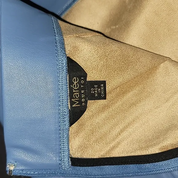 Maree Pour Toi Faux Leather Powder Blue (Perry) Pleated Skirt, Size 20
