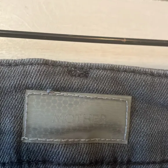 Mother The Looker Gray Distressed Skinny Jeans Size 25.