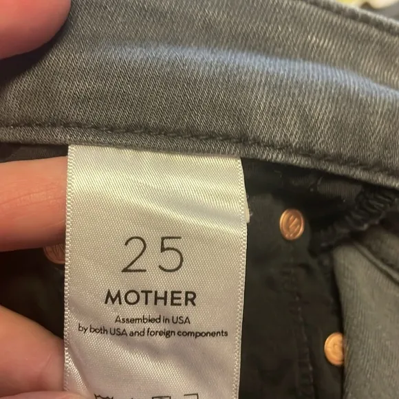 Mother The Looker Gray Distressed Skinny Jeans Size 25.