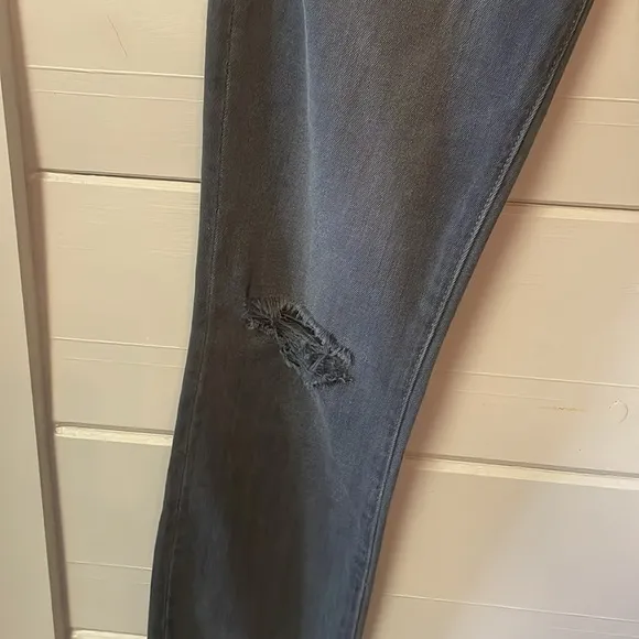Mother The Looker Gray Distressed Skinny Jeans Size 25.
