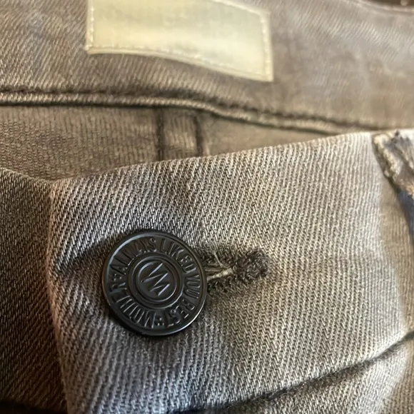 Mother The Looker Gray Distressed Skinny Jeans Size 25.