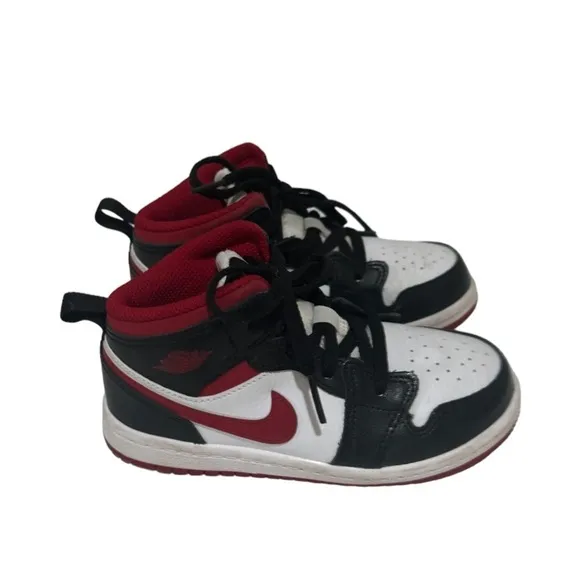 NIKE AIR JORDAN 1 Mid TD White Gym Red Black Toddler Size 10C