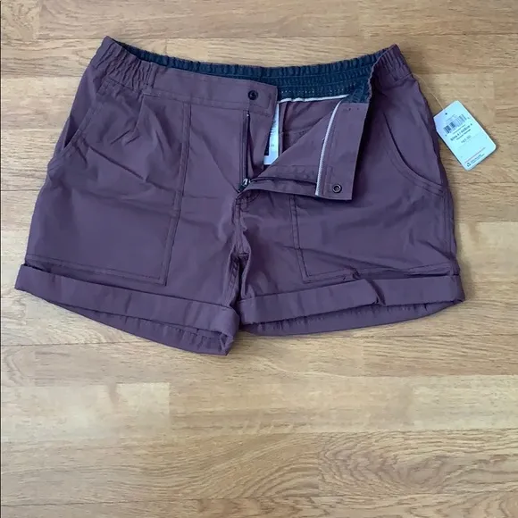 NWT Mountain Hardwear AP Scrambler Brown Shorts, 8