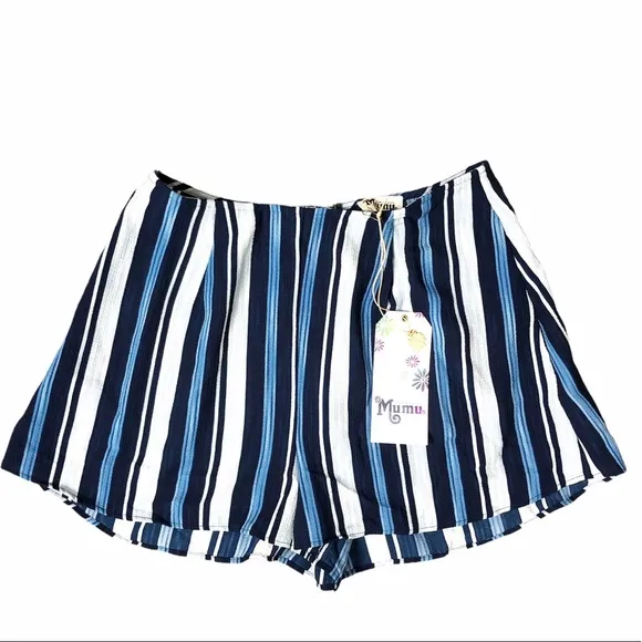 NWT SMYM blue stripe sawyer short size M