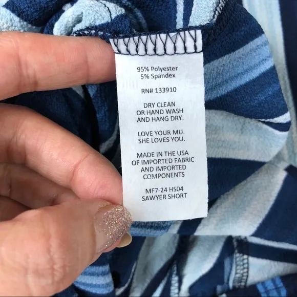 NWT SMYM blue stripe sawyer short size M