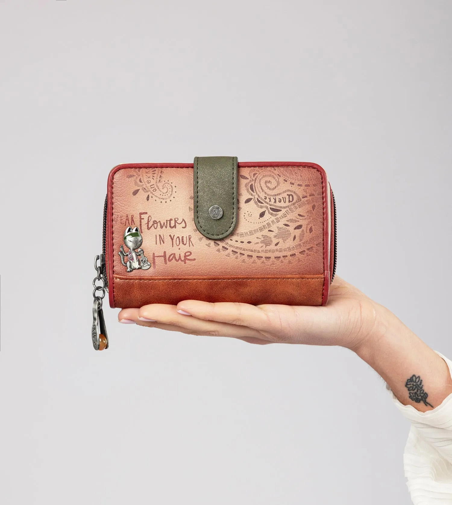 Peace & Love camel medium RFID wallet
