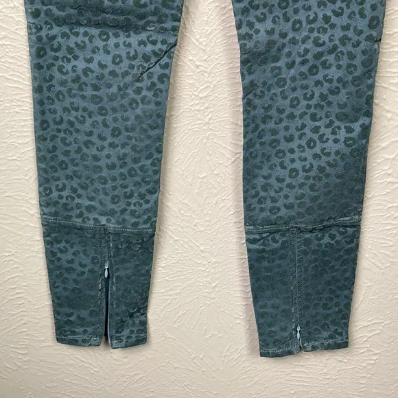Pilcro And The Letterpress Blue Velvet Leopard Print Pants Women's Size …