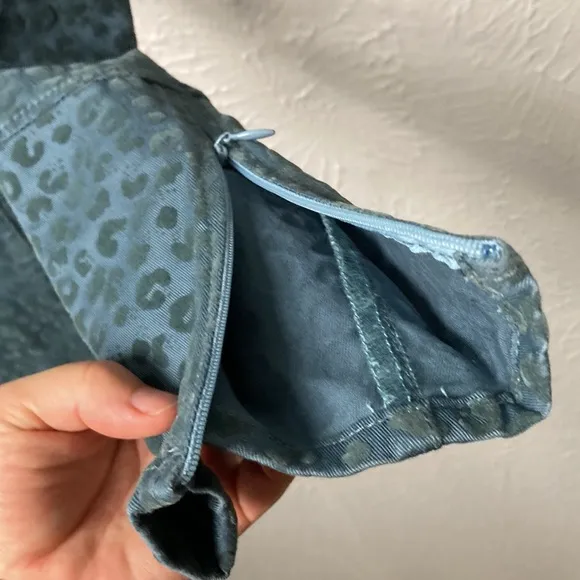 Pilcro And The Letterpress Blue Velvet Leopard Print Pants Women's Size …