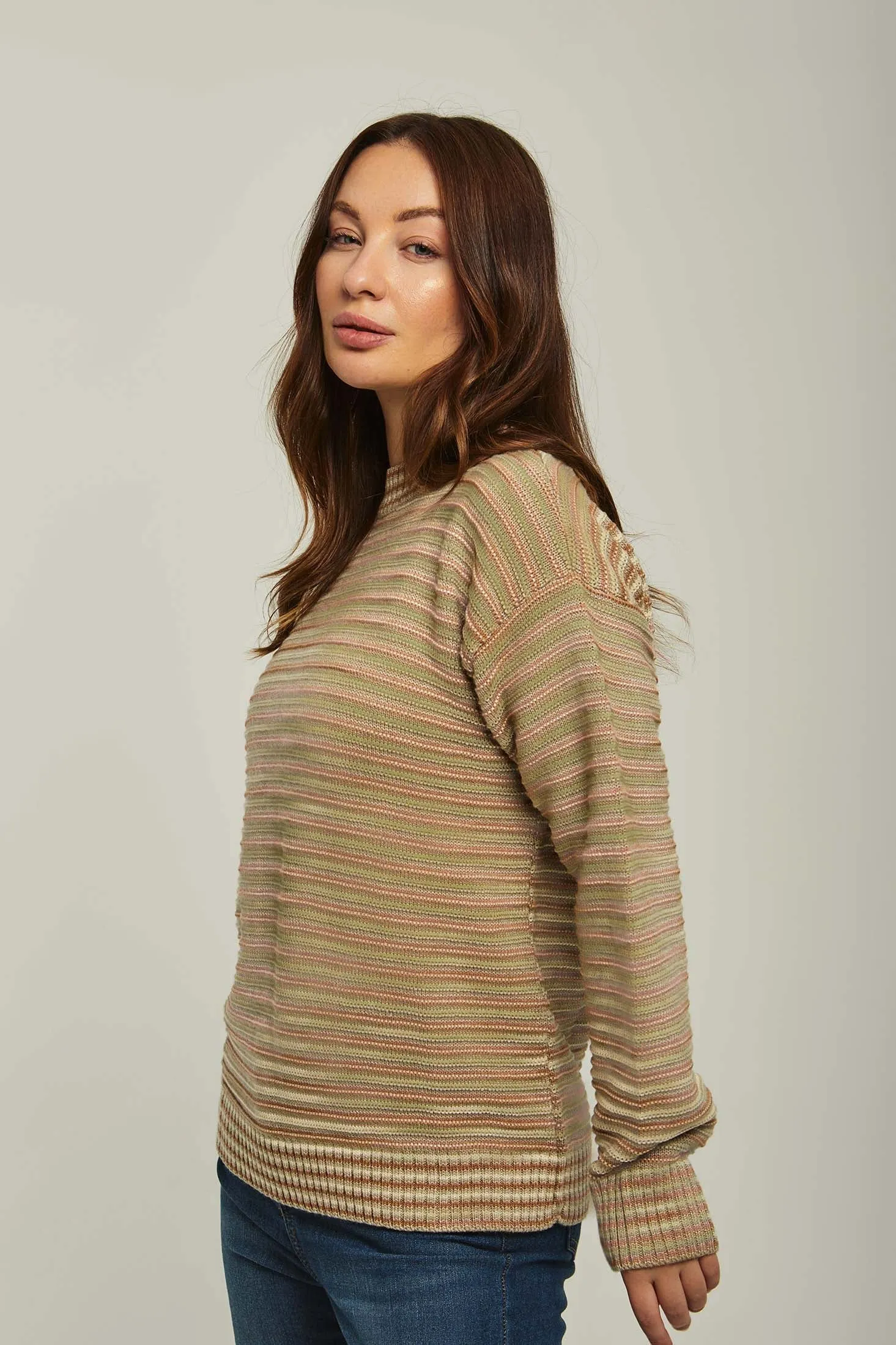 Pullover Crew Neck Flat Brown