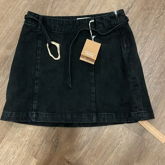 Reformation washed black denim skirt size 28 NWT
