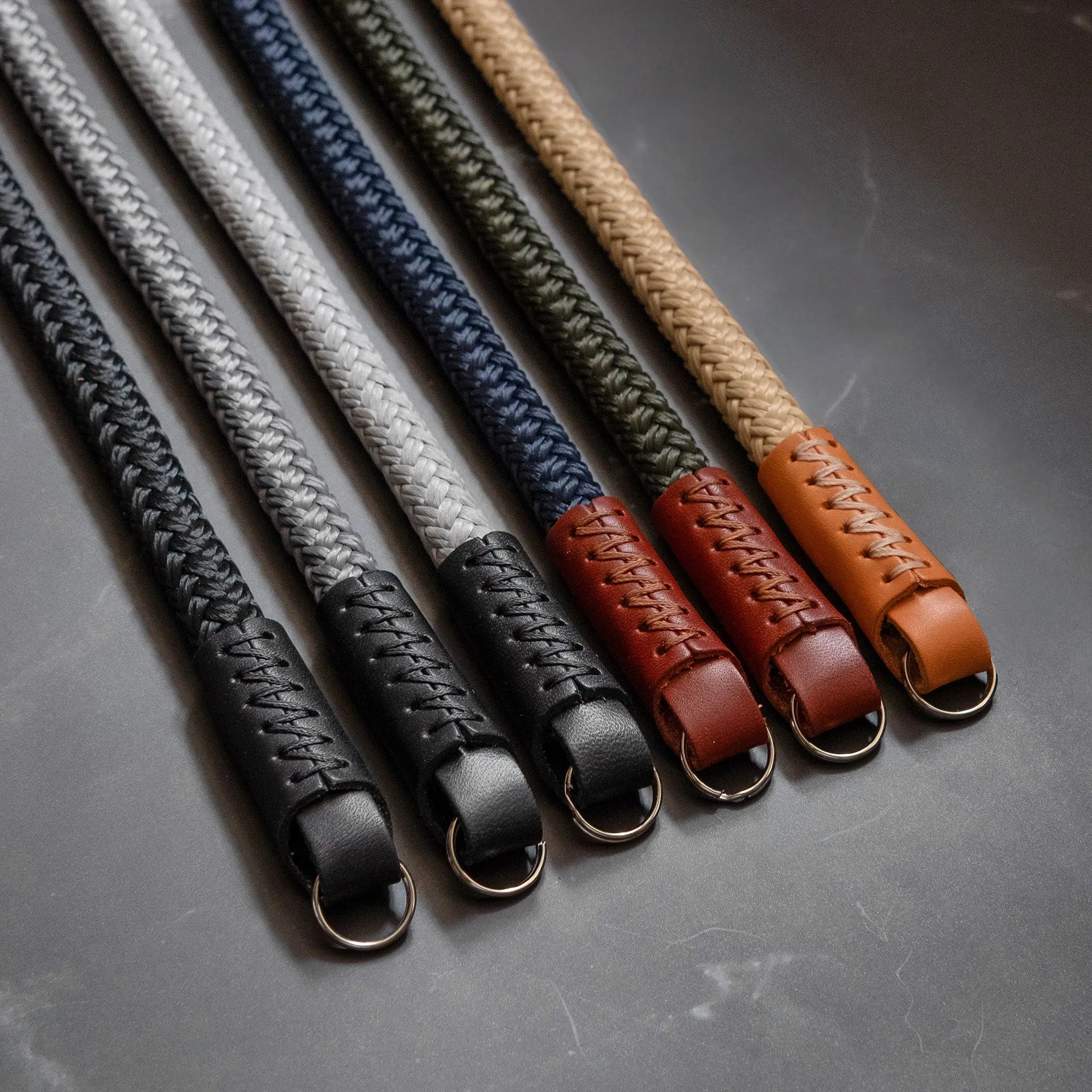 Rope camera strap (F8)