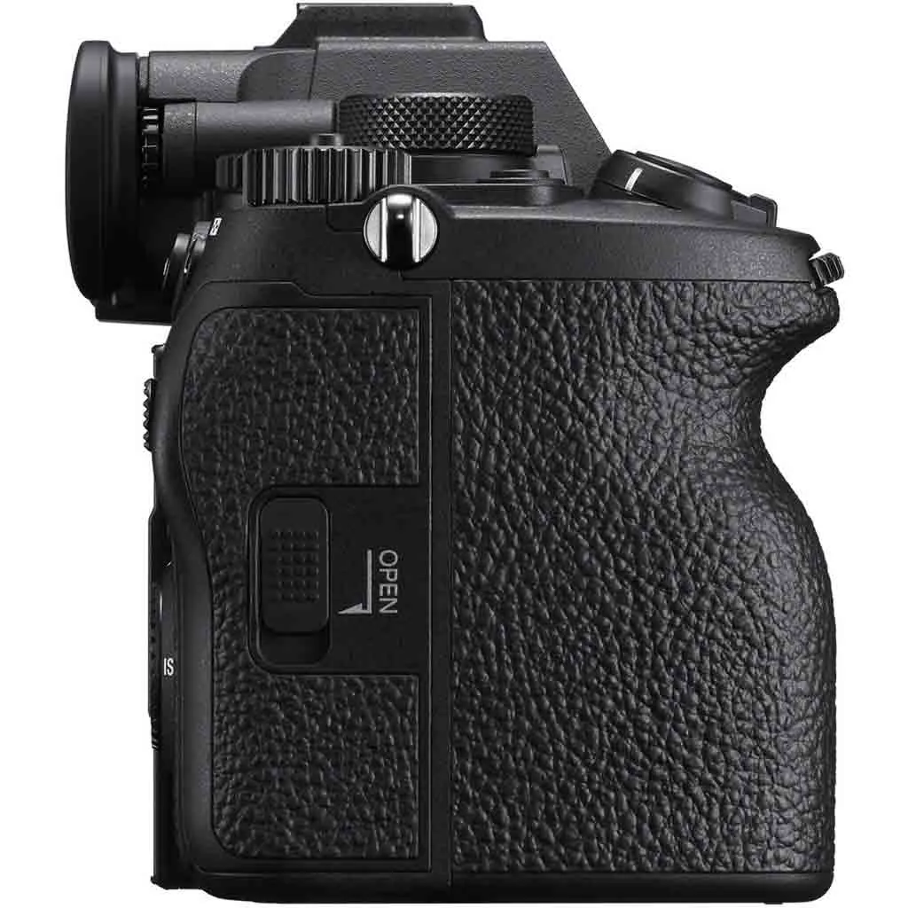 Sony Alpha A7R V Mirrorless Camera Body
