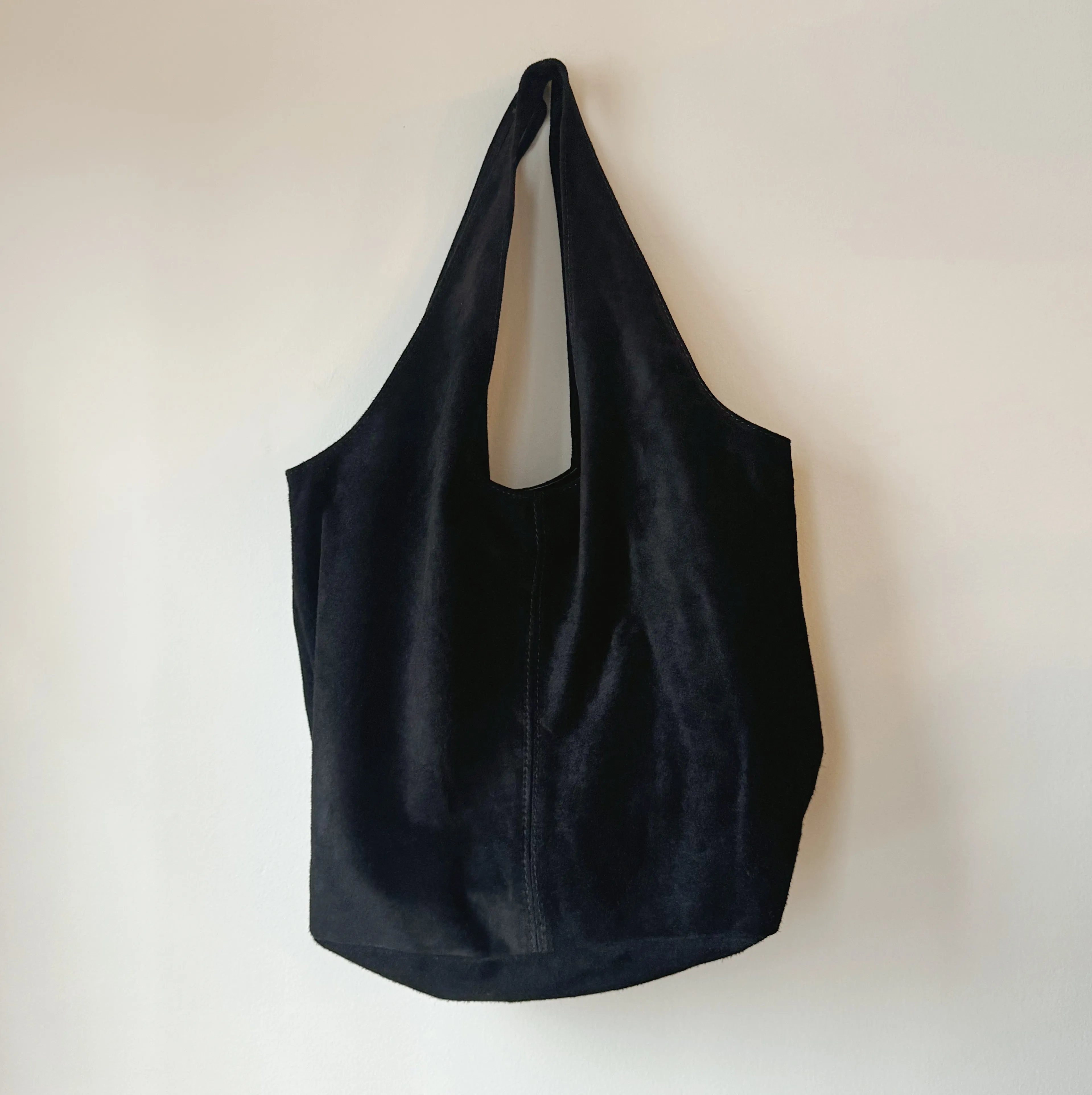 Suede Leather Shoulder Bag in Black