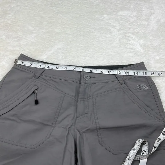 The North Face Gray Nylon Hiking Shorts Size 4