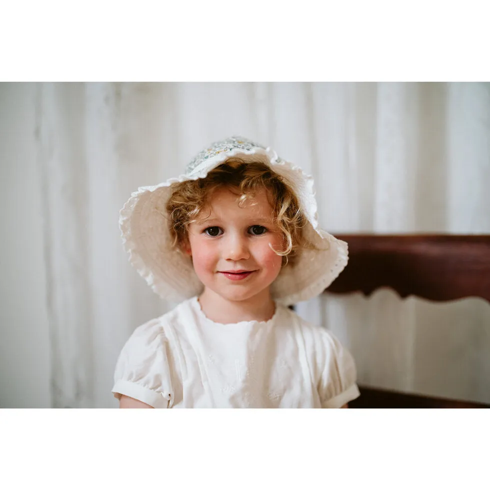 tilly hat reverse
