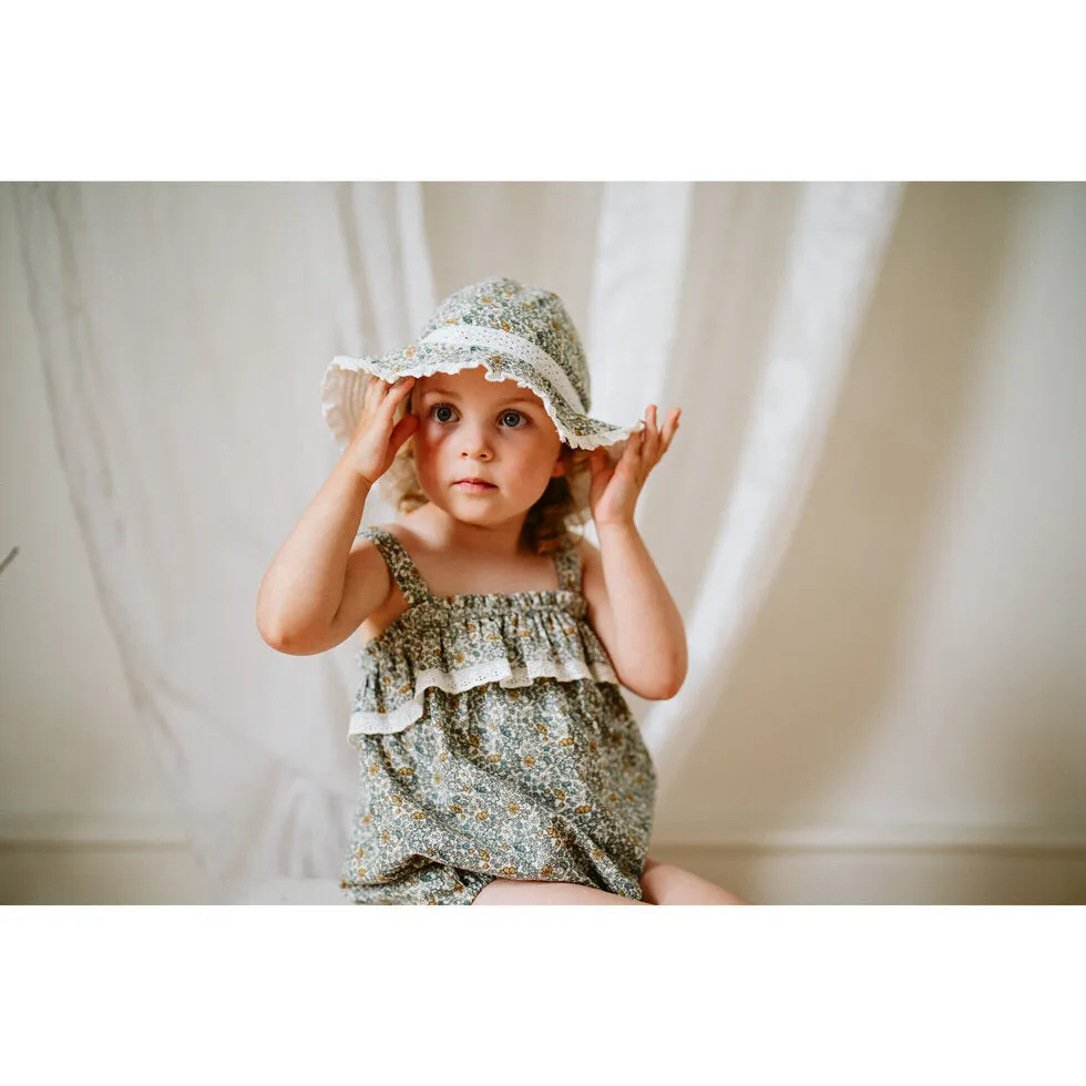 tilly hat reverse