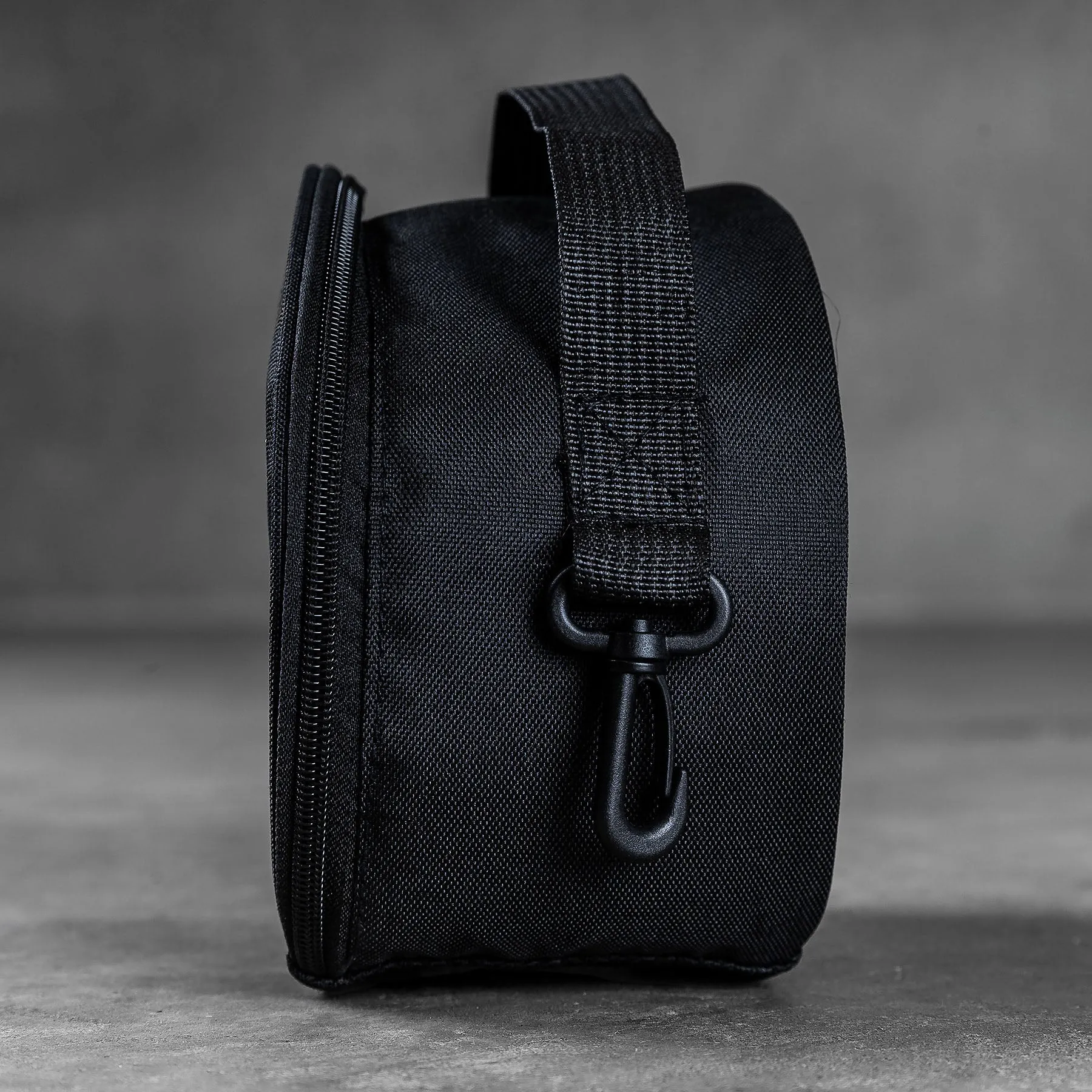 TWL - LEATHER LEVER BELT - BLACK