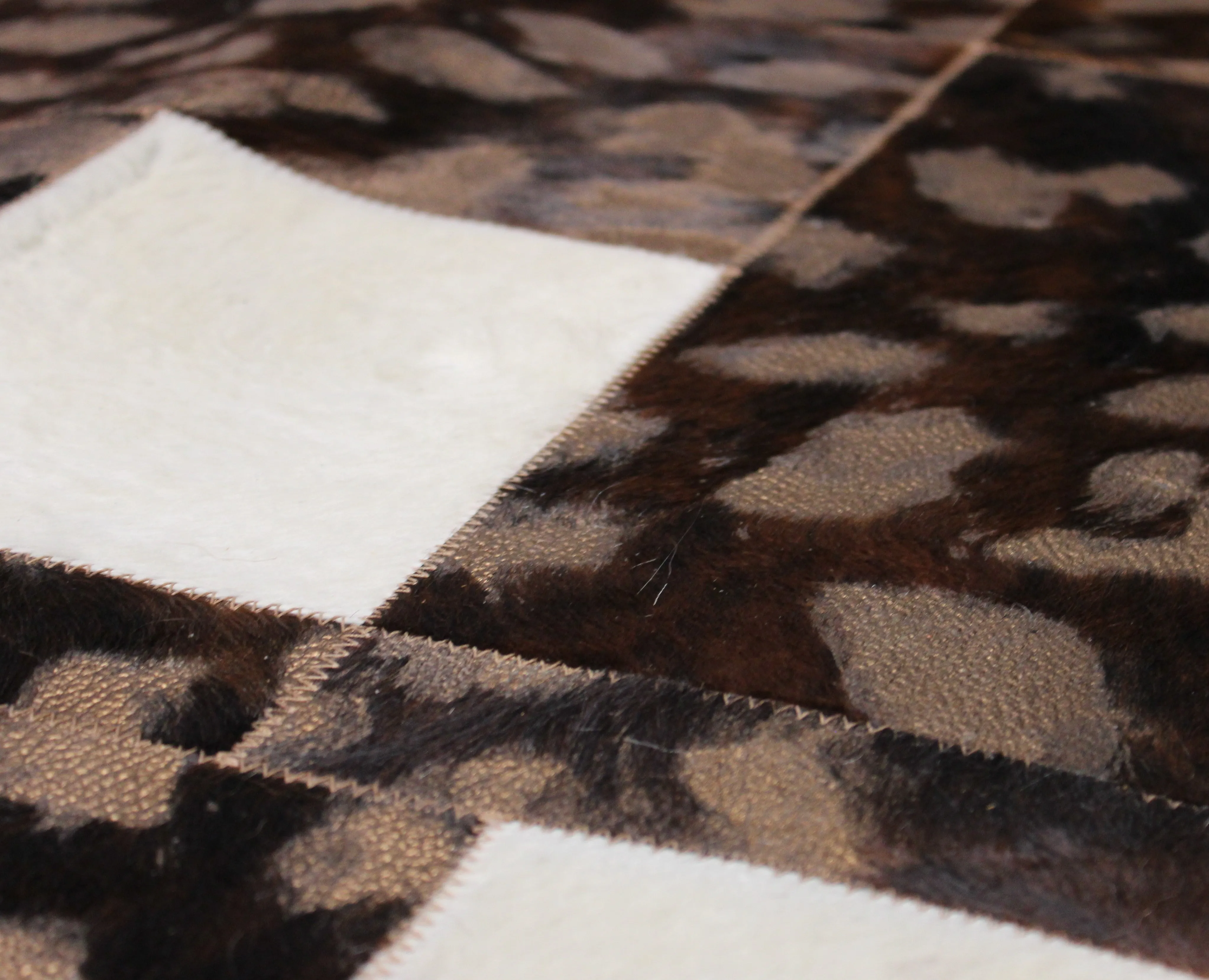 White & Folia  Patchwork Cowhide Rug – 6.6ft x 5.3 ft