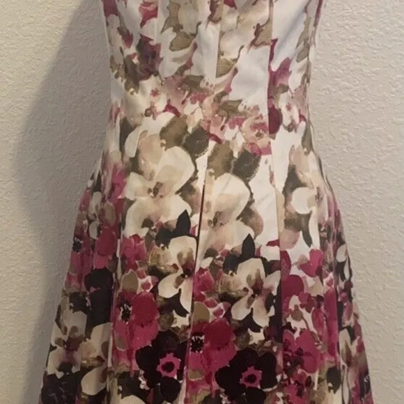 White House Black Market Rose Garden Floral Rockabilly Sun Dress Women's Size 2